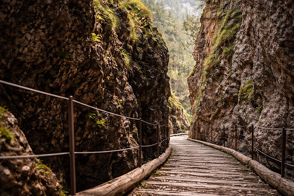 Wanderung über den Knüppelsteig zur Tschafonhütte